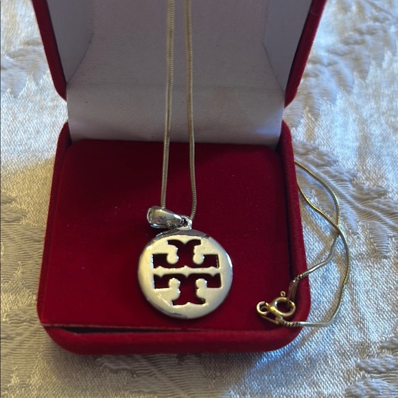 Tory Burch Silver Modern Pendant Necklace - Picture 3 of 5